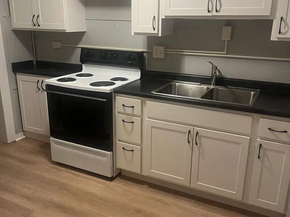 7 Bank St #5, Saint Albans, VT 05478