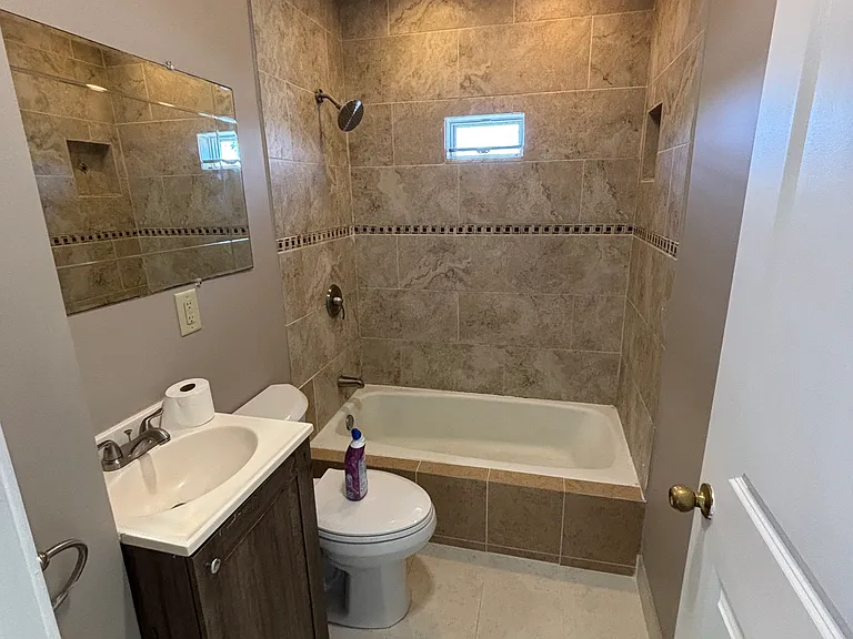 5265 S Central Ave #1 — Photo 7