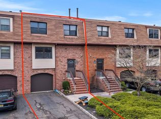 4204 N Oaks Blvd, North Brunswick, NJ 08902
