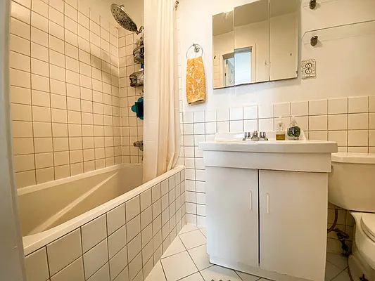 Rented by Corcoran | media 14