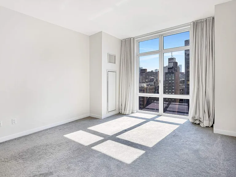 555 W 59th St #18F — Photo 5
