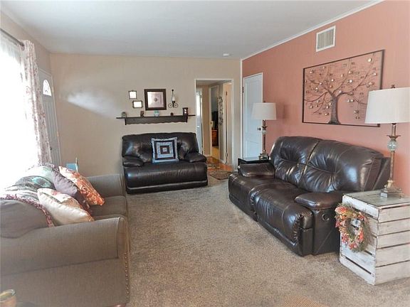 3rd image of 424 N Enderly Ave
