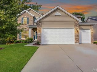 707 Fallen Hickory Dr, Lake Saint Louis, MO 63367