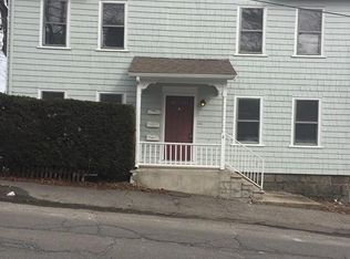 4 Pleasant St APT 1, Wakefield, MA 01880