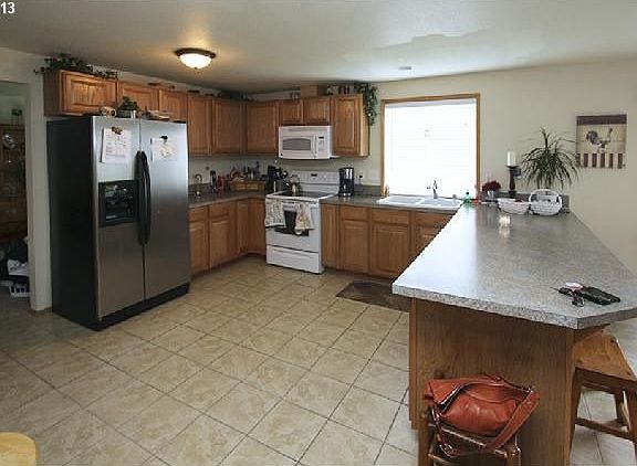 4th image of 1748 Foxtail Cir