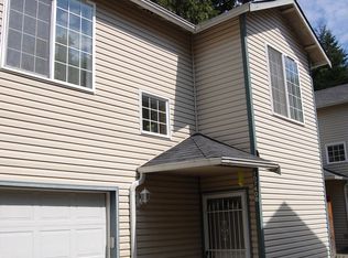 10740B Stone Ave N, Seattle, WA 98133