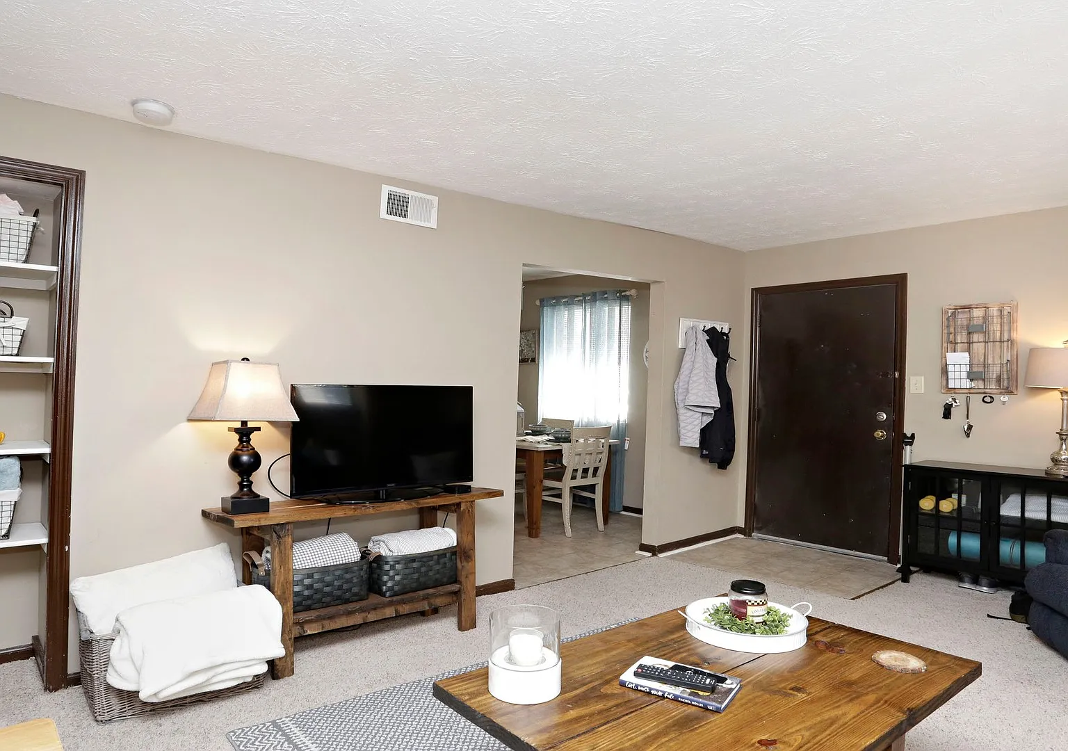 135 Transcript Avenue — Photo 3