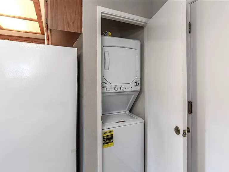 18948 Sara Park Cir — Photo 11