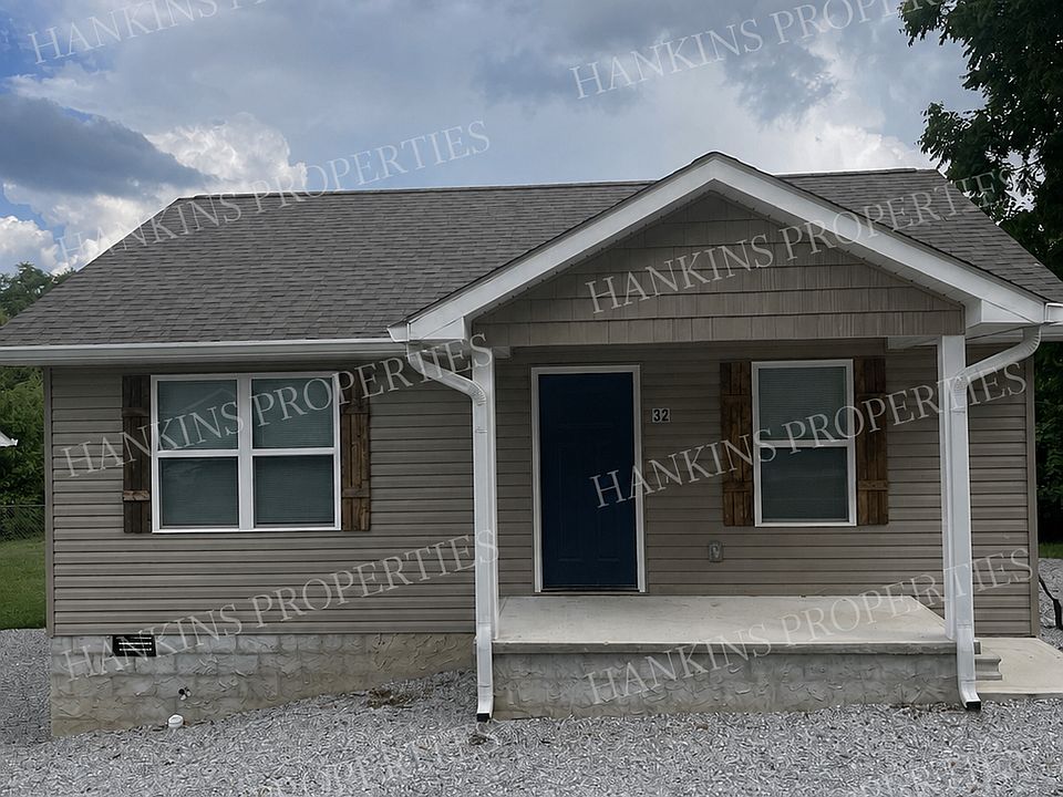 1st image of 32 Hickory Hill Ln