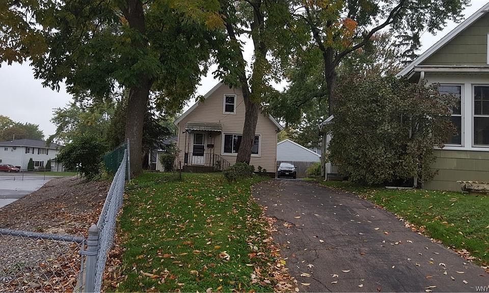 2nd image of 320 Payne Ave