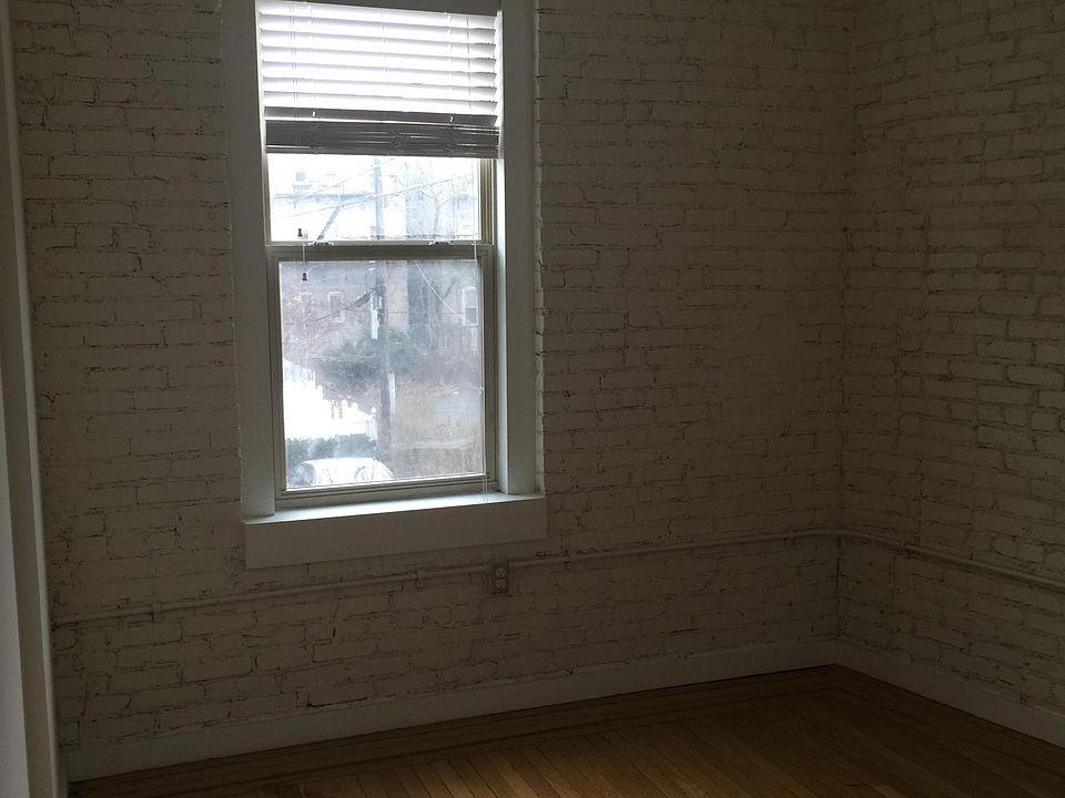 2nd image of 129 Magnolia Ave APT 0106