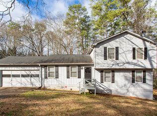 6166 Silver Spur Dr, Lithonia, GA 30058