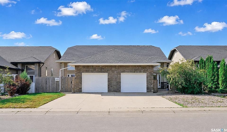 1st image of 215 Augusta BOULEVARD