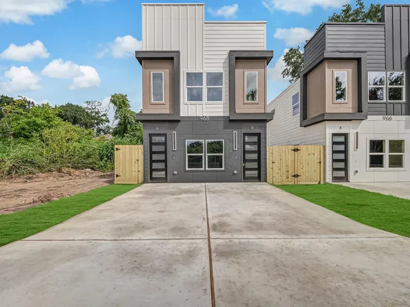 968 S Ln #A/b, Houston, TX 77088
