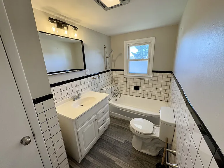 207 Beecher St — Photo 6
