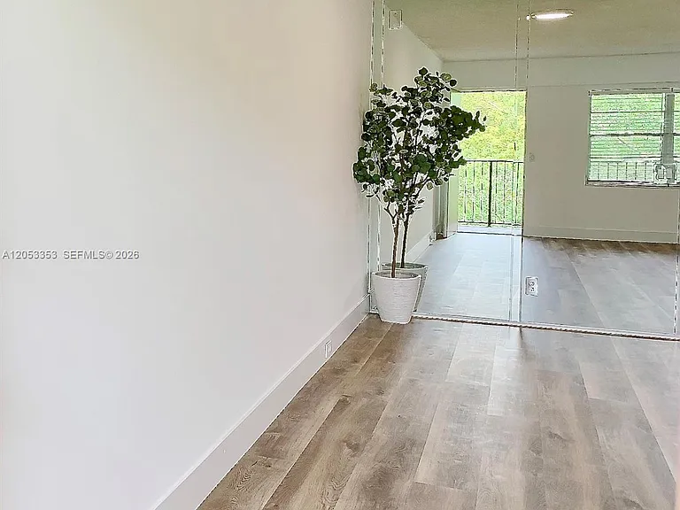 101 SW 132nd Way #413J — Photo 11