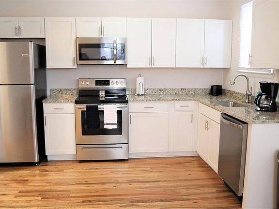 4th image of 1511 E High St #1