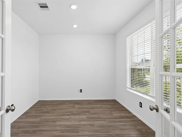 19179 Pinewood Grove Trl — Photo 4