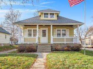 1353 Houseman Ave NE, Grand Rapids, MI 49505