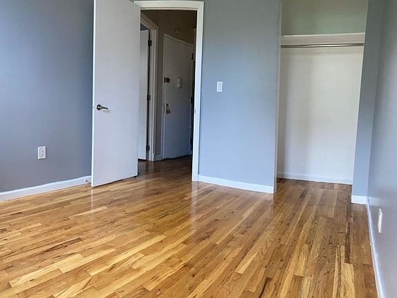3rd image of 136 W 111th St APT 4FE