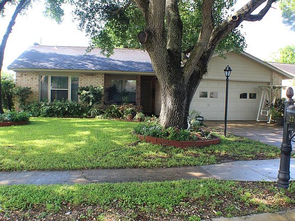 2nd image of 2212 Belegarde Dr