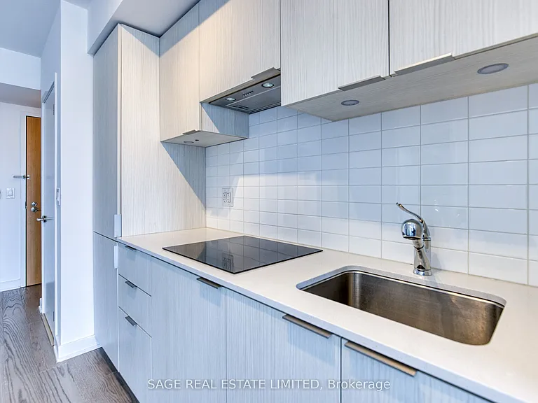 11 Wellesley St W #2613 — Photo 8