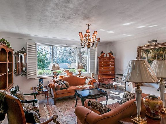 5th image of 3500 Fullerton Ct