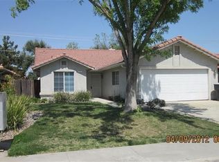898 W Ambassador Dr, Hanford, CA 93230