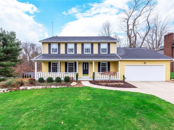 3484 Scanwood Dr, Richfield, OH 44286