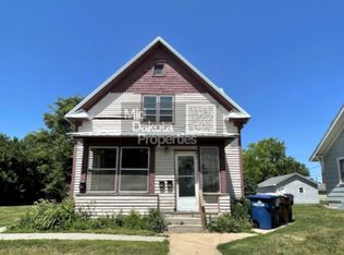 512 W 1st Ave #3, Mitchell, SD 57301