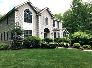 96 Shannon Rd, Atkinson, NH 03811