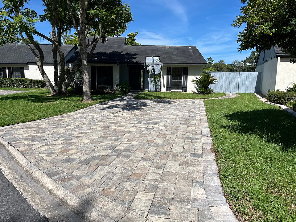 1st image of 162 Bermuda Ct
