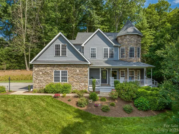 298 Kanuga Forest Dr #21, Hendersonville, NC 28739