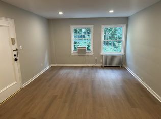 5005 10th St S APT 3, Arlington, VA 22204