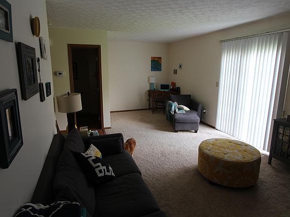 3rd image of 559 Mawyer Dr
