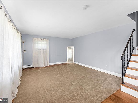 3rd image of 3509 Reading Crest Ave