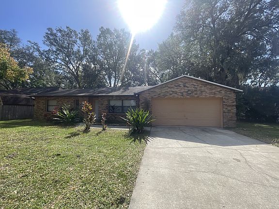 3rd image of 4485 White Oak Cir