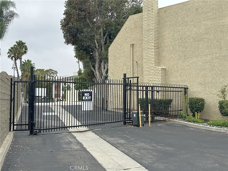 938 Palo Verde Ave — Photo 42