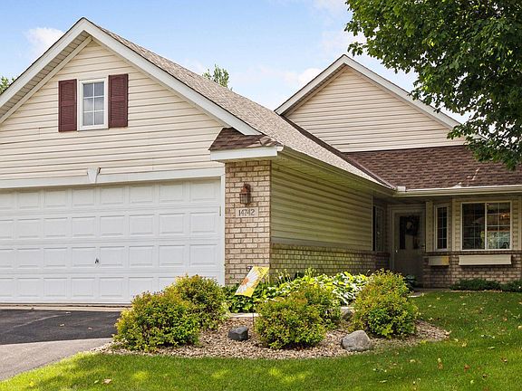 2nd image of 14742 Courtyard Cir