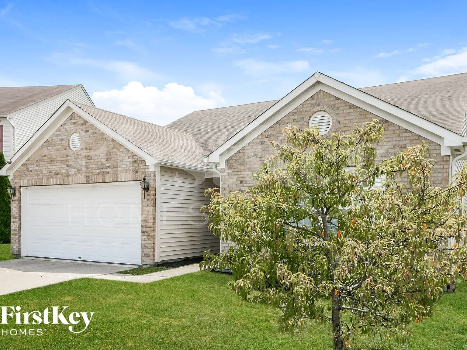 3 bed, 2.0 bath, 1822 sqft, $2,065 — Photo 2