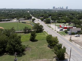 2670 E Vickery Blvd, Fort Worth, TX 76105