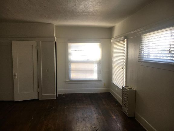 3rd image of 1915 4th Ave APT 1