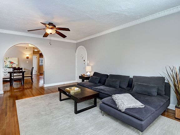5th image of 4506 Broadway