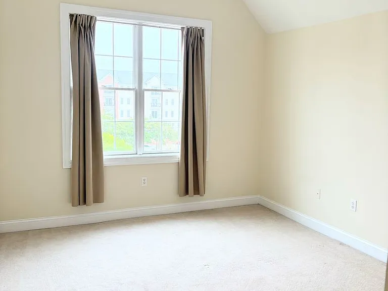 5215 Center St #402 — Photo 12