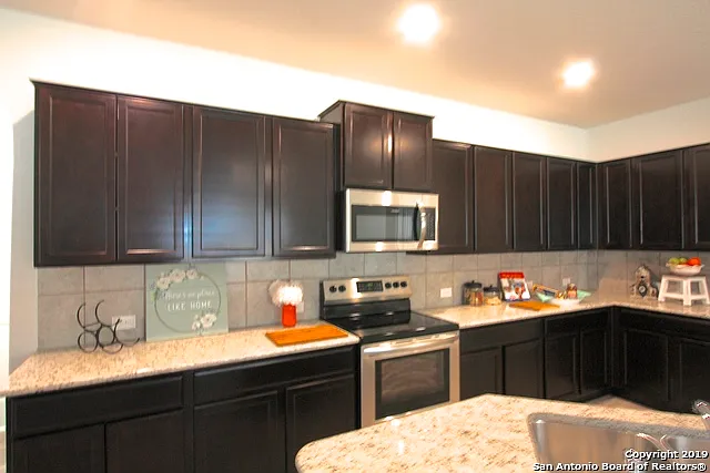11947 Pearl Jubilee — Photo 6