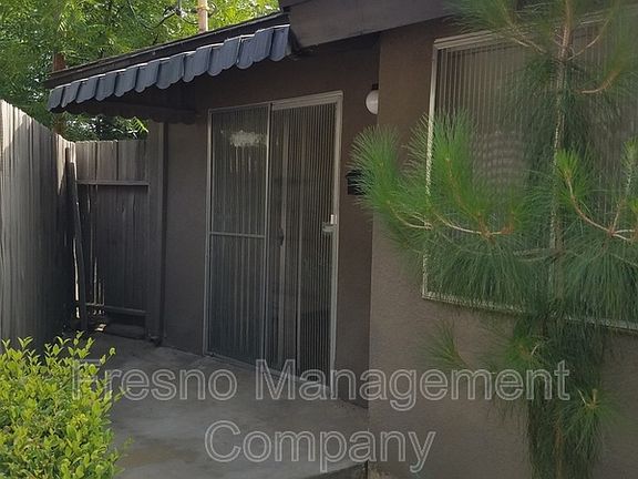 2nd image of 4959 N Harrison Ave
