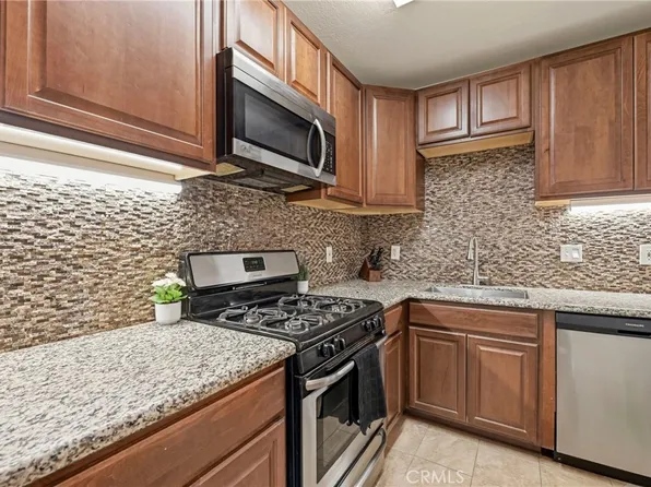 868 E Alvarado St APT 44, Fallbrook, CA 92028