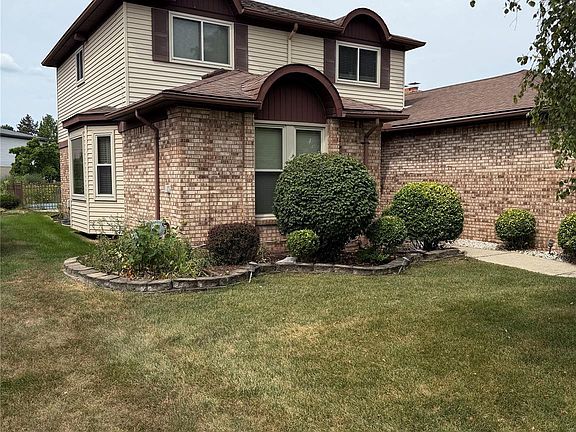 3rd image of 40797 Ruggero St