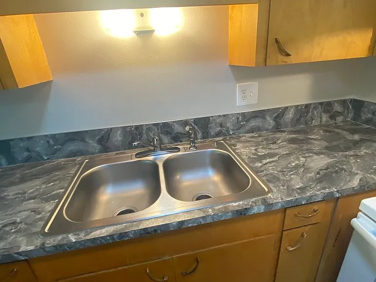 401 S Holly St — Photo 32