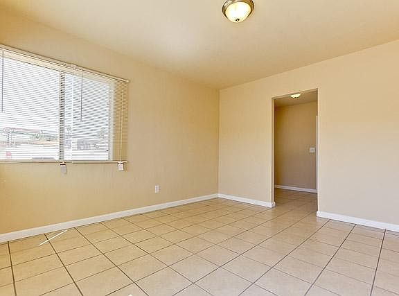 5th image of 3270 Greely Ave